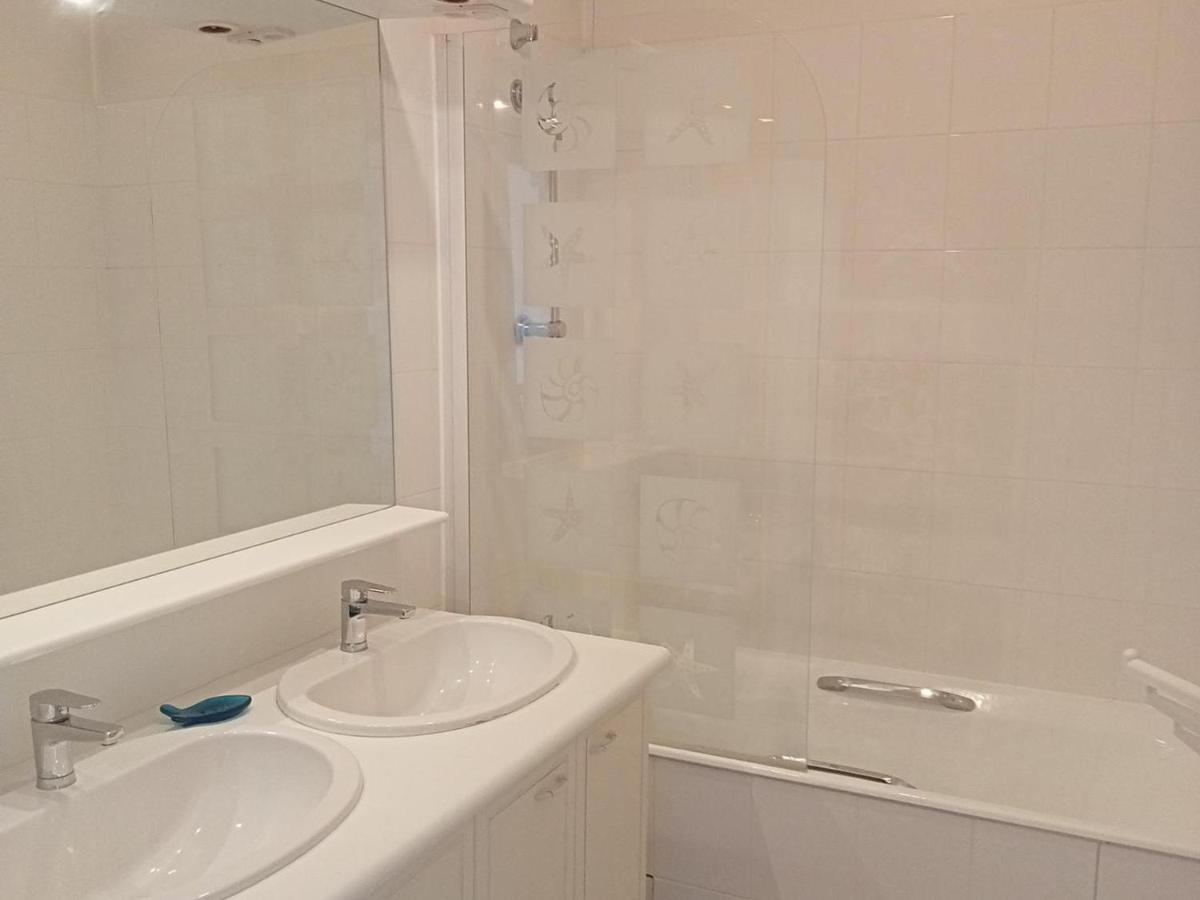 Apartment Vue A La Rochelle 6 Pers. - Fr-1-551-57